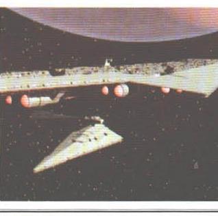 Crucișătorul imperial și Star Destroyer-ul pe orbită